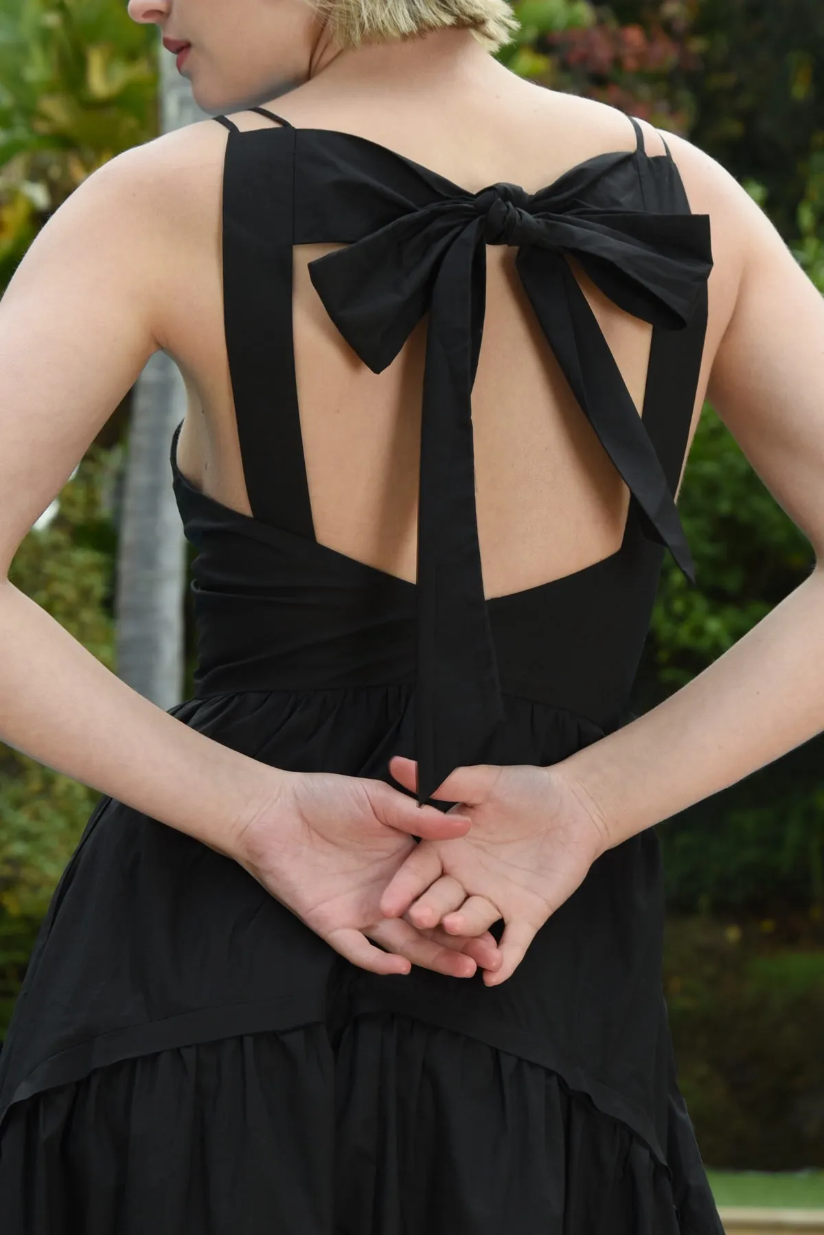 BELLA BOW DRESS LOOKING POLISHED -Black