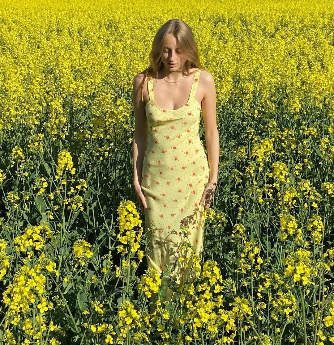 Birdie Ruffle Slim Floral Dress