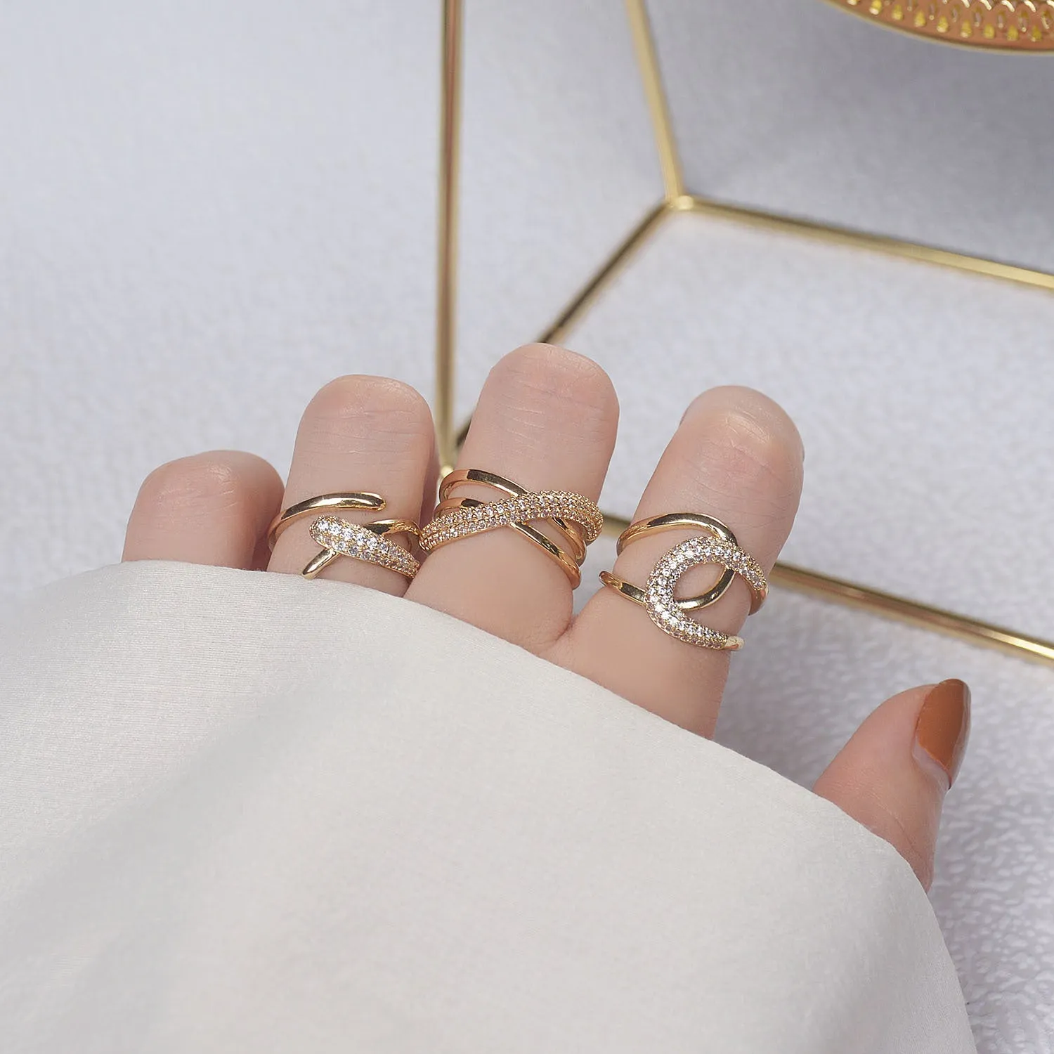 Fashion Design Gold Plated Zircon Geometric Rings Size Adjustable