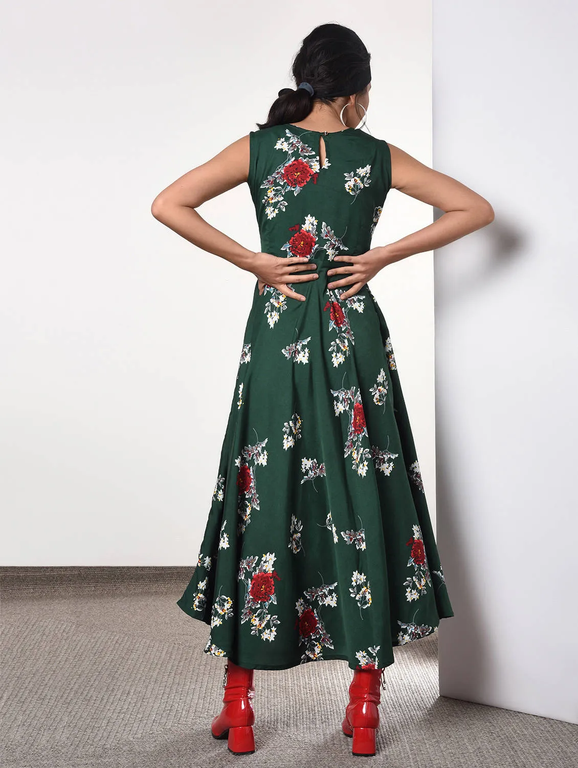 Round neck flared floral maxi dress